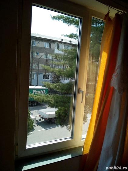 Apartament cu 2 camere decomandat în Ștei