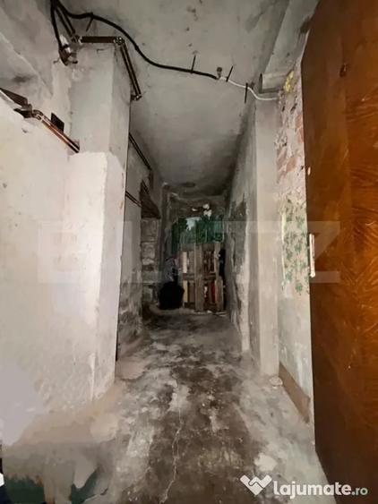 Casă cu 7 camere cu Teren 800 Mp în Ultracentral