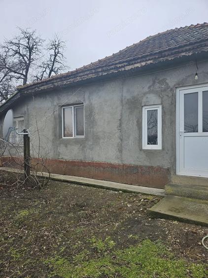 Casă cu Teren 1964 Mp în Vâlcelele