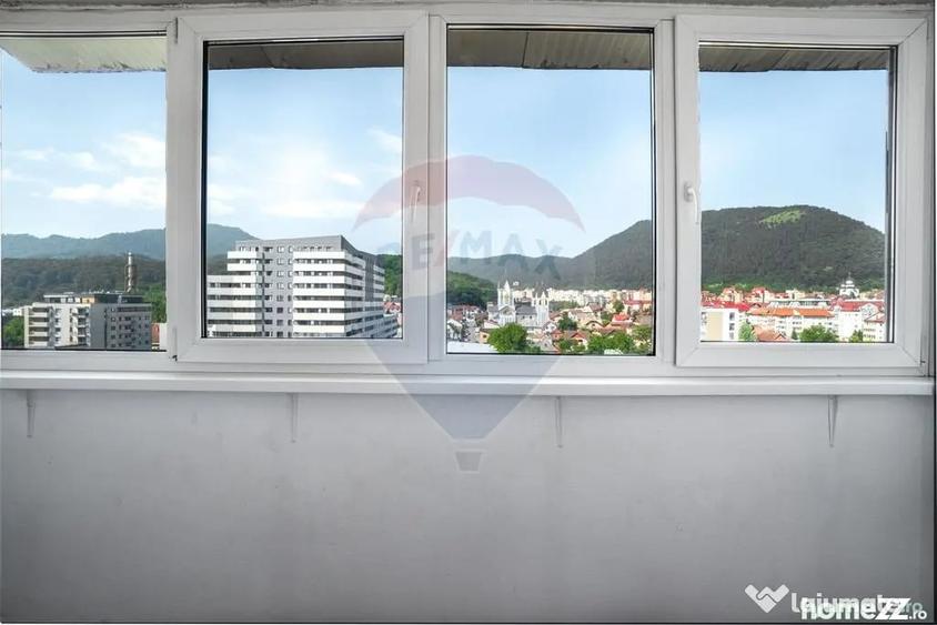 Apartament cu 4 camere decomandat în Răcădău