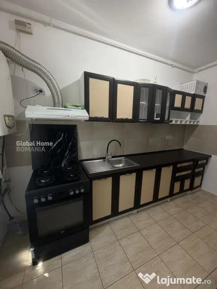 Apartament cu 3 camere decomandat în Sisești
