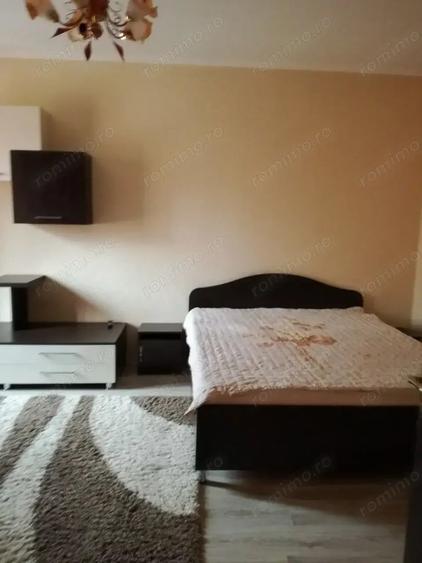 Garsonieră decomandată în Torontalului