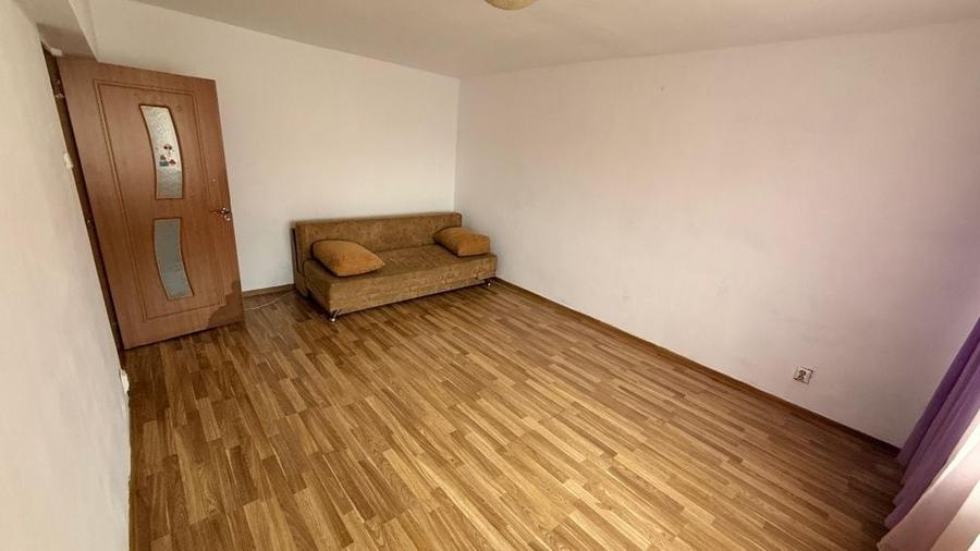 Apartament 2/3 camere zona micro - 5