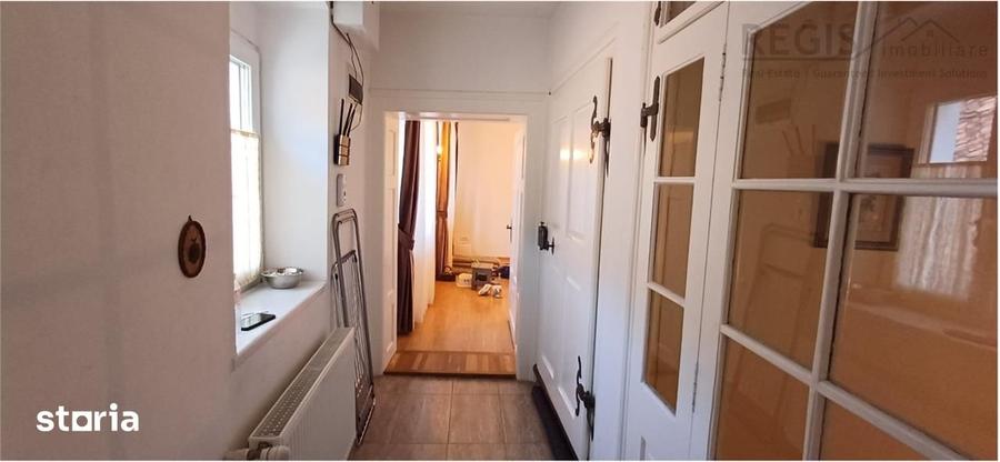 Apartament cu 3 camere, mobilat în Centrul Istoric