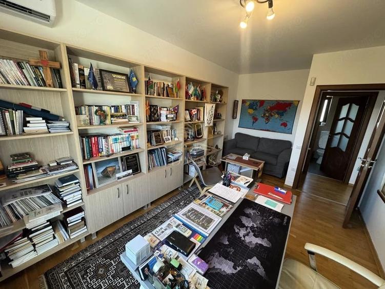 Casă cu 6 camere cu Teren 450 Mp în Central