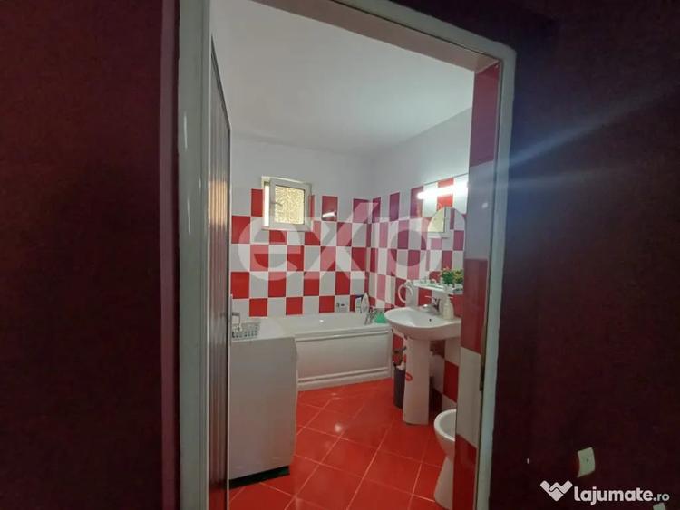 Apartament cu 2 camere semidecomandat în Prelungirea Craiovei