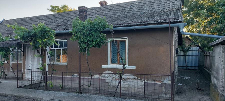Casă cu 4 camere în Șimand
