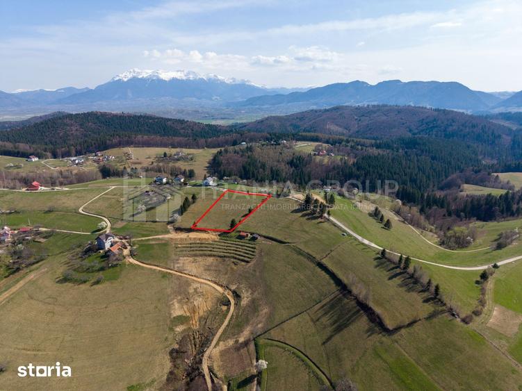Teren de 3791 mp, în Moieciu