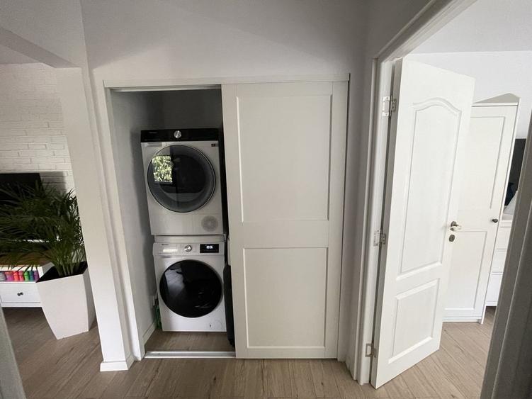 Apartament cu 3 camere semidecomandat în Astra