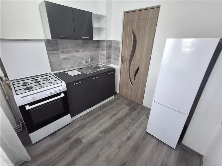 Apartament 2 camere decomandat zona Siretului - 11