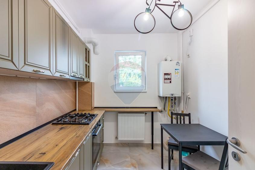 Apartament cu 2 camere semidecomandat, mobilat în Vest