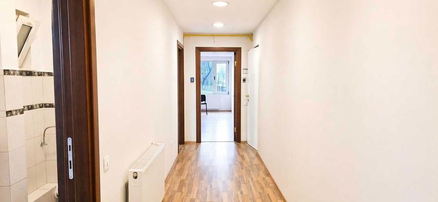 Apartament cu 2 camere semidecomandat în Giulești