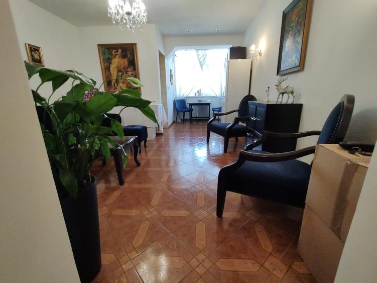 Garsonieră semidecomandată în Central