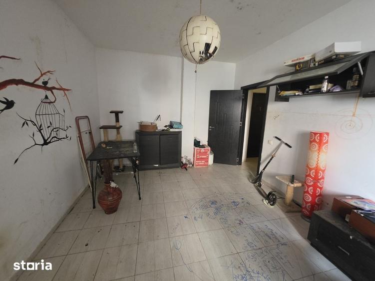 Apartament cu 2 camere decomandat în Ozana