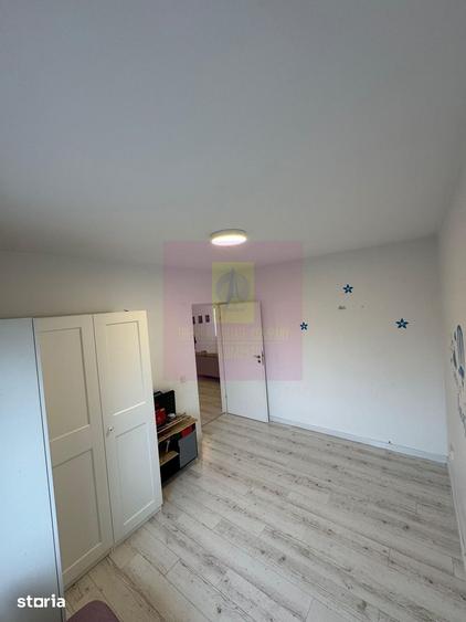Casă cu 3 camere cu Teren 380 Mp în Săbăreni