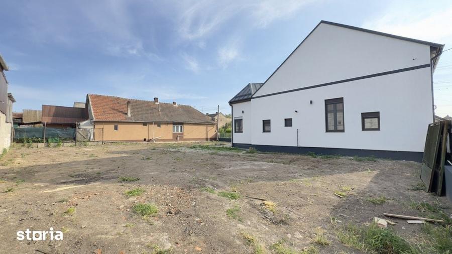 Casă cu 3 camere cu Teren 630 Mp în Central
