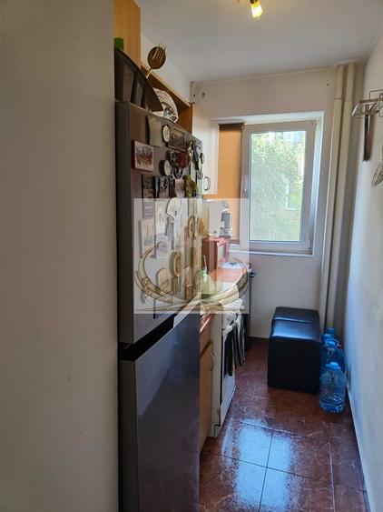 Apartament cu 3 camere semidecomandat, mobilat în Șagului