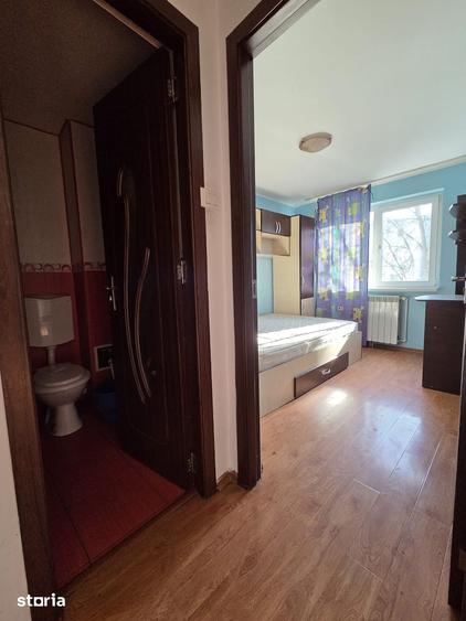 Apartament cu 3 camere în Spitalului