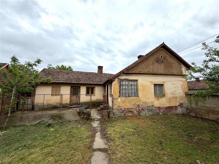 CASA CU TEREN 975 MP | ACCES AUTO | ZONA SANTIMREU | BIHOR - 3