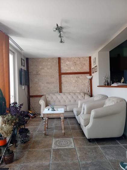 Casă cu 3 camere în Lazaret