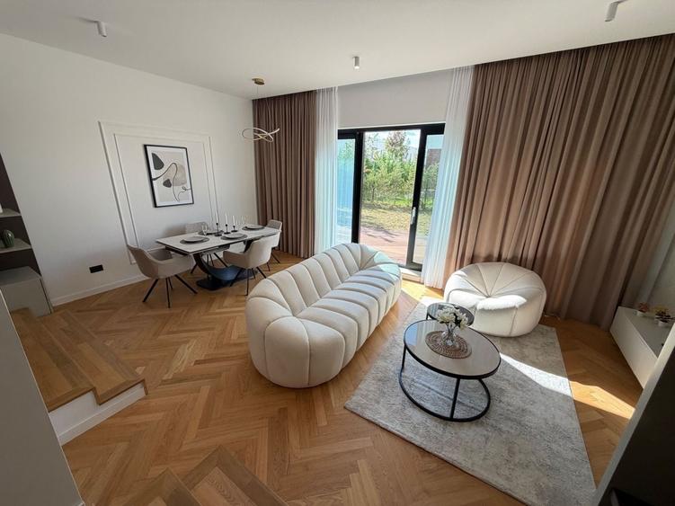 Casă individuală cu 4 camere cu Piscina în Tunari