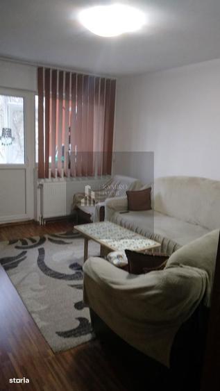 Apartament cu 3 camere decomandat, mobilat în Central