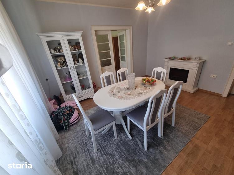 Casă cu 7 camere decomandat cu Teren 767 Mp în Ultracentral