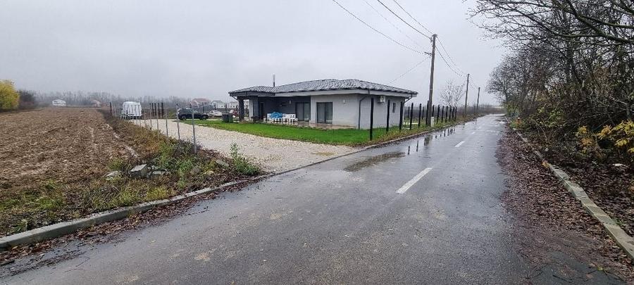 Spațiu comercial, în Central