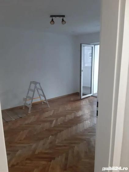 1 cam dec etaj intermediar centrala proprie zona Sagului - 2
