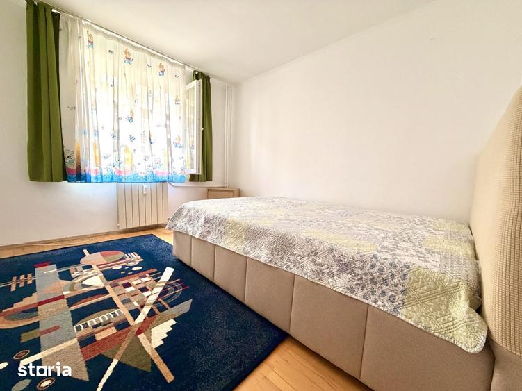 Apartament cu 3 camere semidecomandat în Pantelimon