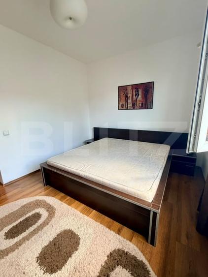 Apartament cu 2 camere semidecomandat, mobilat în Bună Ziua