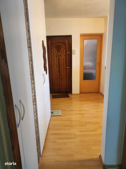 Apartament cu 2 camere decomandat în Km 5