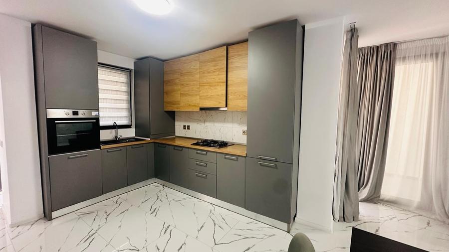 Duplex cu 5 camere cu Canalizare în Otopeni