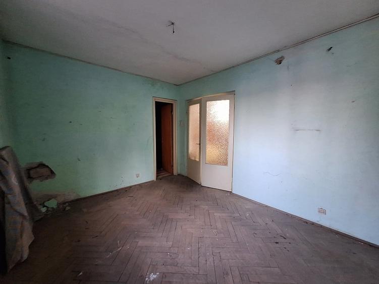 Apartament cu 3 camere decomandat în Ultracentral