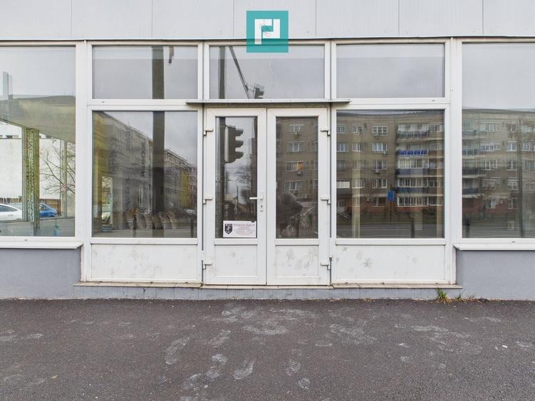 Spațiu comercial, de 198.30000305176 mp, în Cantemir