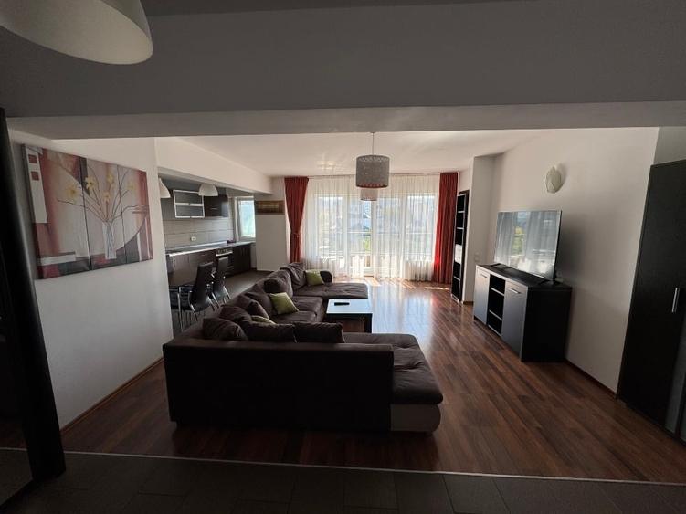 Apartament cu 2 camere semidecomandat, mobilat în Plopilor