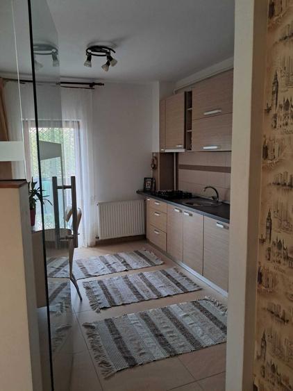 Apartament cu 3 camere decomandat în Dumbrăvița