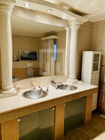 Casă individuală cu 5 camere cu Canalizare în Gruia