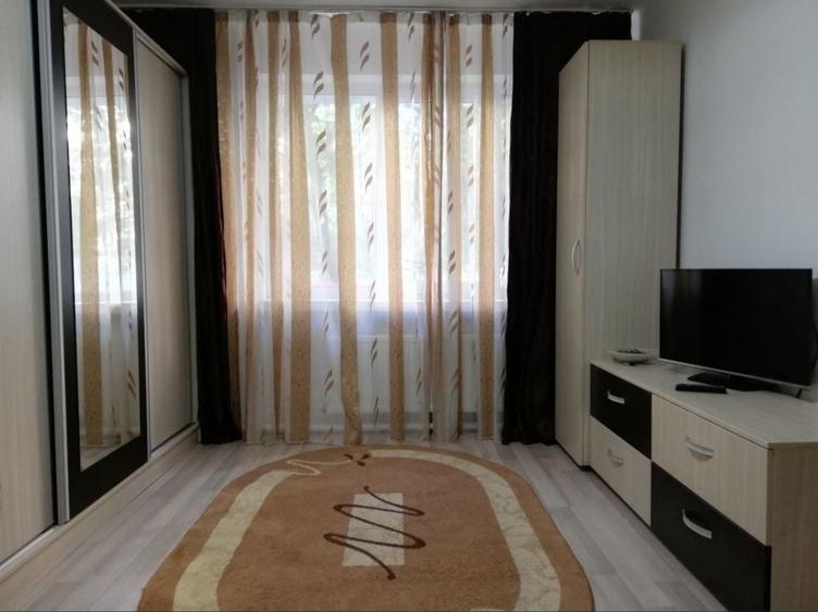 Garsonieră decomandată în Exterior Vest