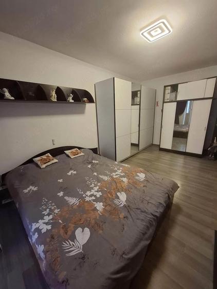 Apartament cu 3 camere decomandat în Ultracentral