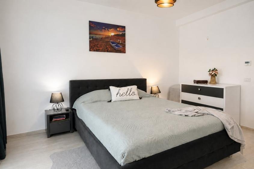 Apartament tip penthouse | Tractorul – Coresi | loc de parcare - 4