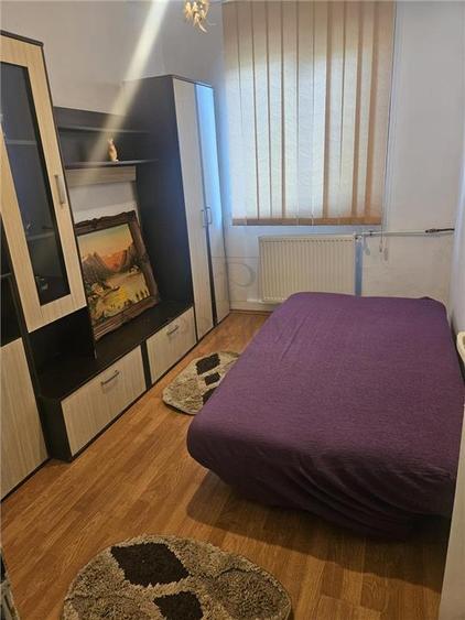 Apartament cu 3 camere semidecomandat în Șagului