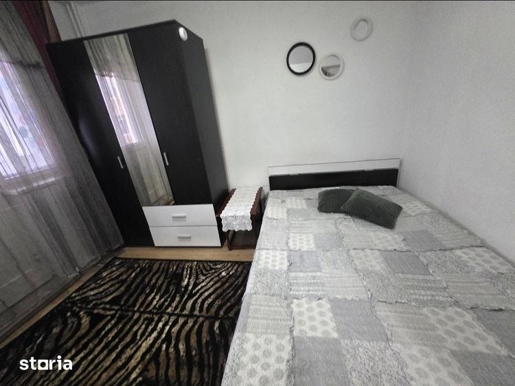 Apartament cu 2 camere decomandat în Tractorul