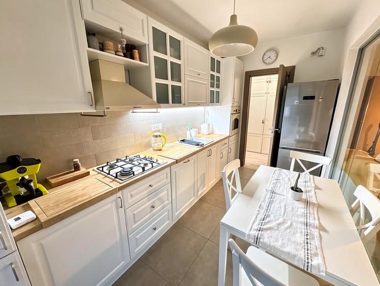 Apartament cu 2 camere decomandat în Militari
