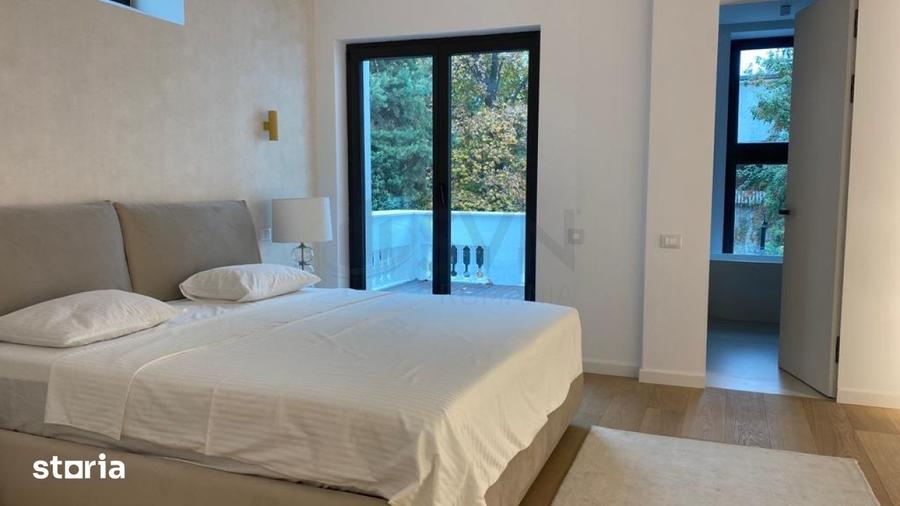 Casă cu 6 camere cu Teren 300 Mp în Dorobanți