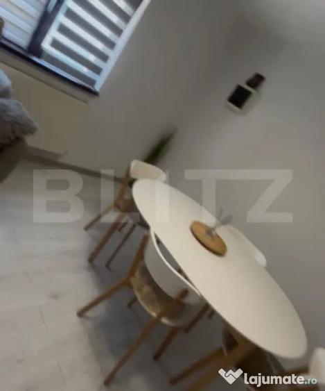 Casă cu 5 camere cu Teren 1000 Mp în Central