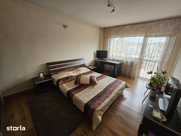 Casă cu 5 camere cu Teren 650 Mp în Curtea de Argeș