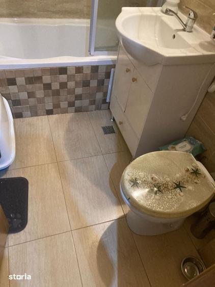 Apartament cu 4 camere semidecomandat în Republicii