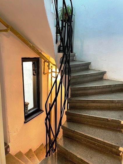Apartament cu 3 camere semidecomandat în Unirii