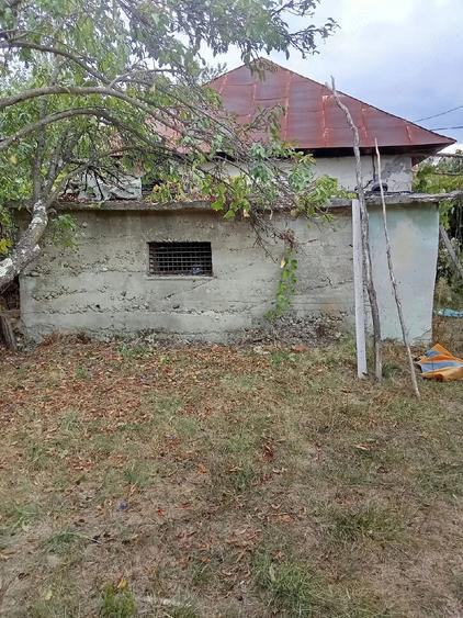 Teren-casa de vanzare - 4